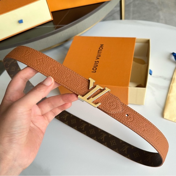 Louis Vuitton Accessories - Louis Vuitton Tan Leather Belt with Gold LV Buckle Sz 90